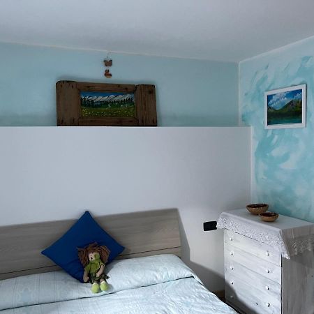 La Casa Di Pucci Nel Borgo Affrescato Di Parlasco Cortenova Extérieur photo