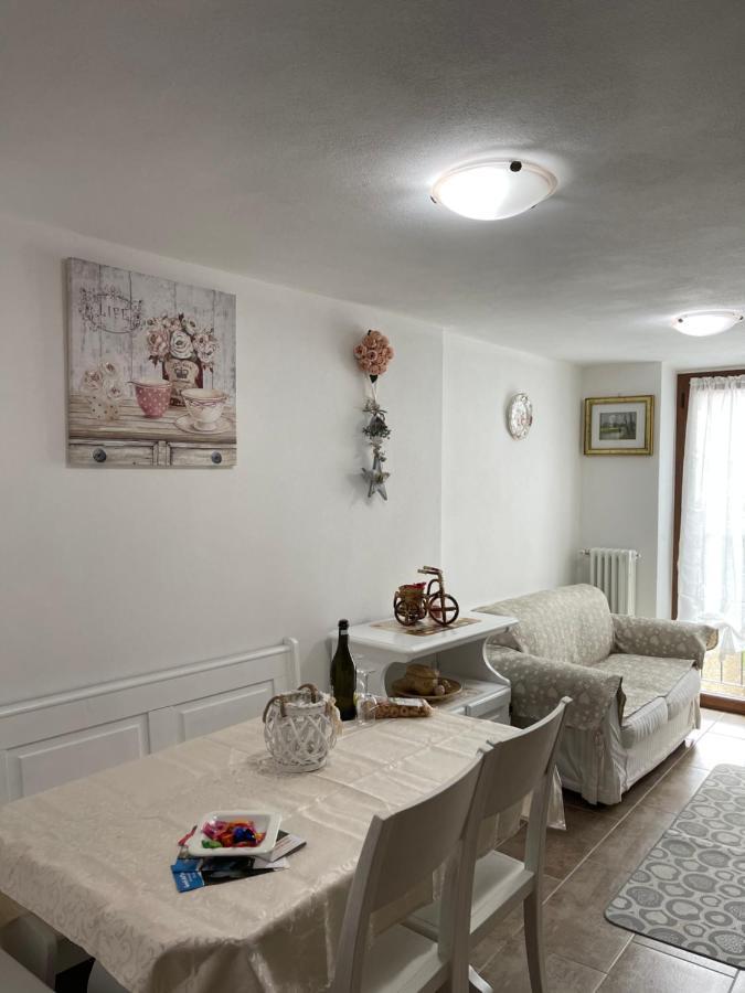 La Casa Di Pucci Nel Borgo Affrescato Di Parlasco Cortenova Extérieur photo