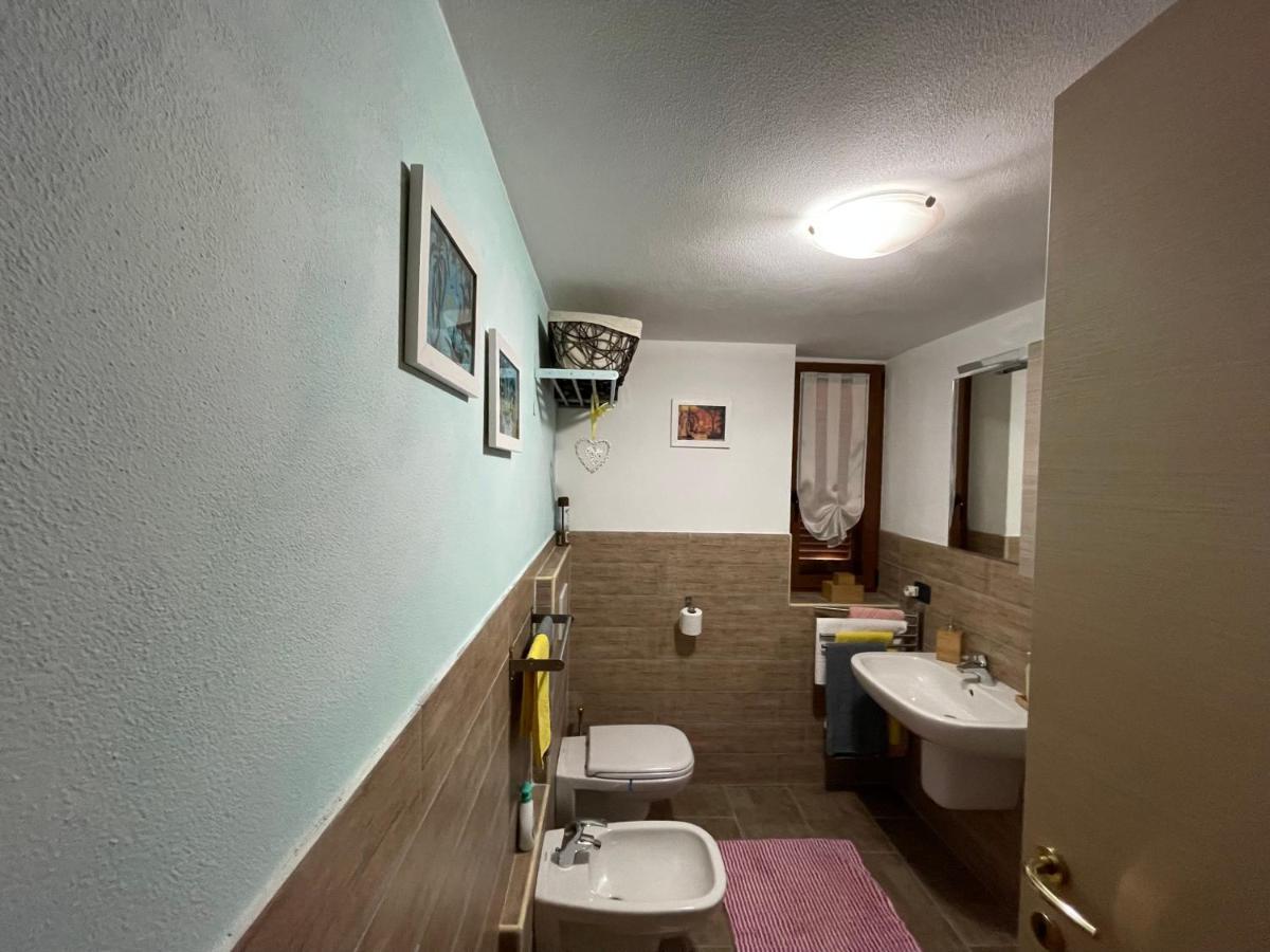La Casa Di Pucci Nel Borgo Affrescato Di Parlasco Cortenova Extérieur photo